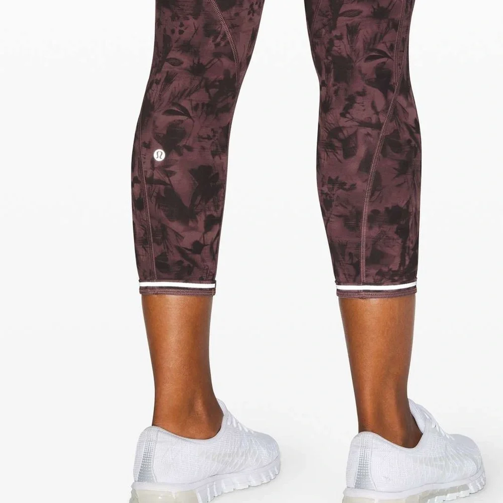Lululemon Time To Sweat Crop 23